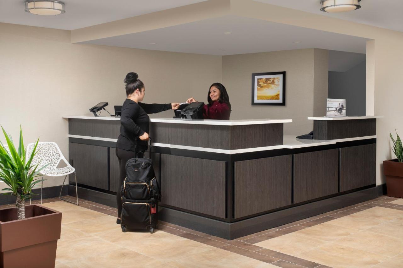 Candlewood Suites Alexandria West By Ihg Екстериор снимка